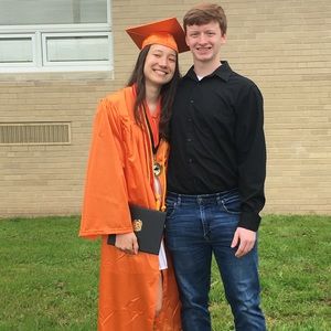 Meet your Posher, Lauren